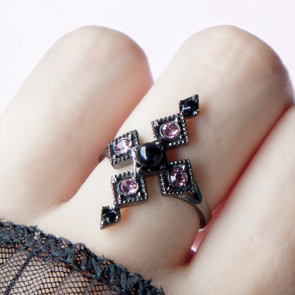 Armor Cross Ring / Black