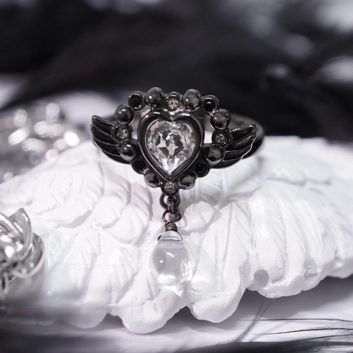 Angel Heart Tear Ring / Fallen Angel Color 《Limited Edition》