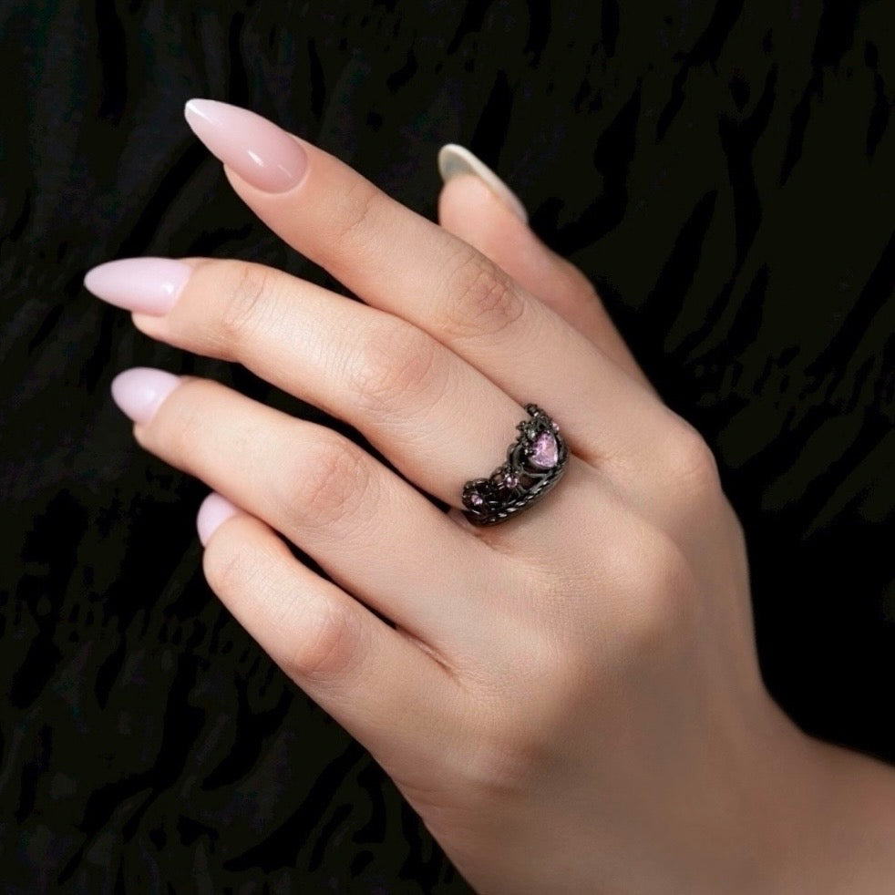Heart Gothic Tiara  Ring / Black × Pink〈Limited Edition〉