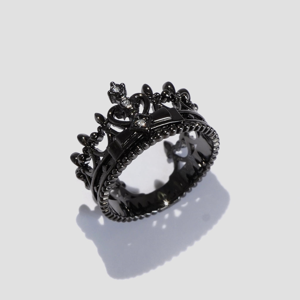 Haunted Queen Ring / Black