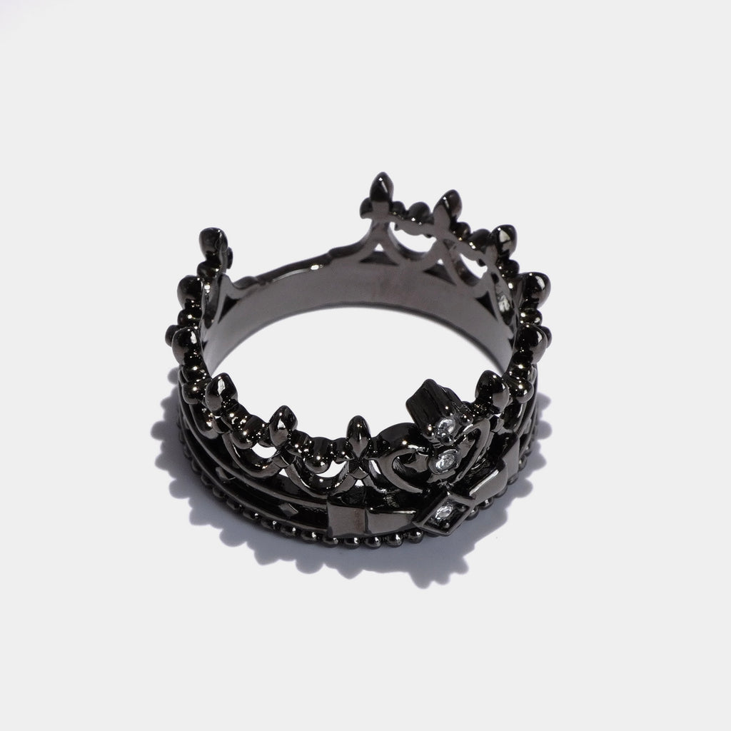 Haunted Queen Ring / Black