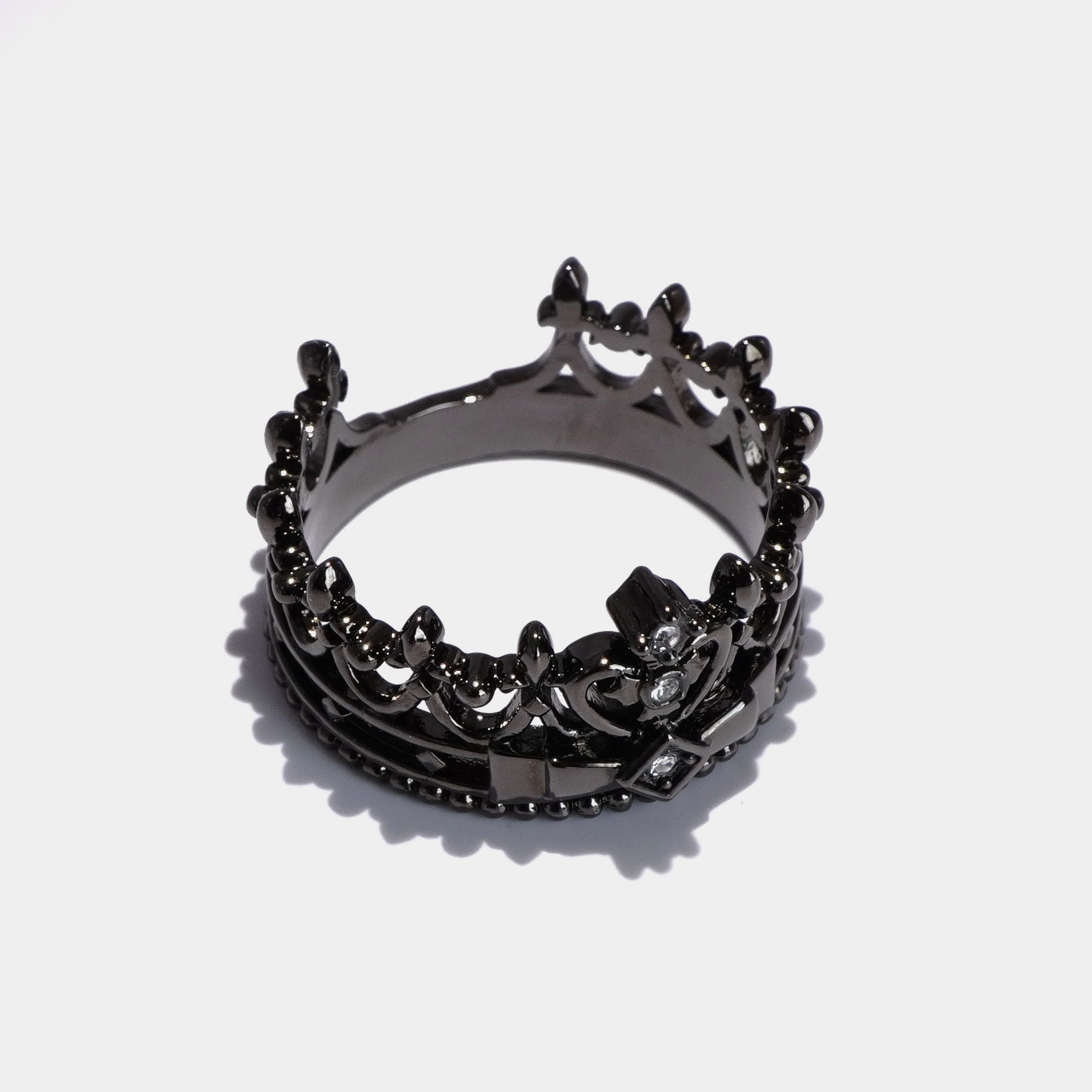 Haunted Queen Ring / Black