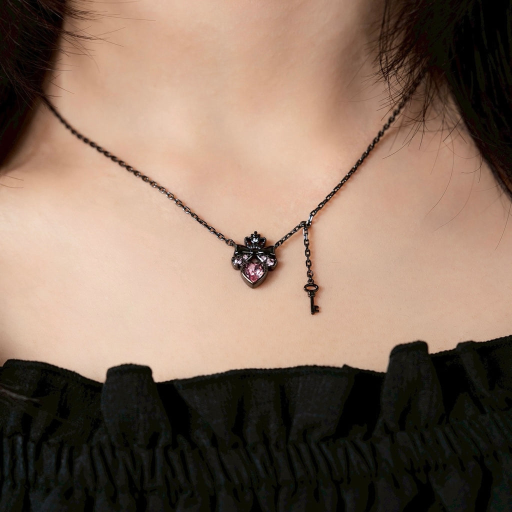 Princess Key Necklace / Black × Pink〈Limited Edition〉