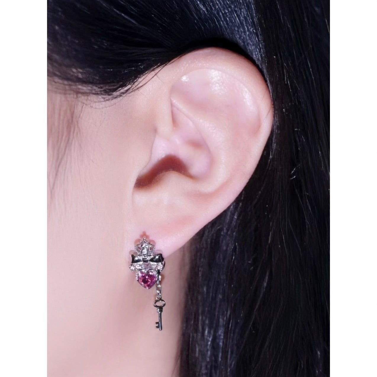 Princess Key Earring / Silver × Pink