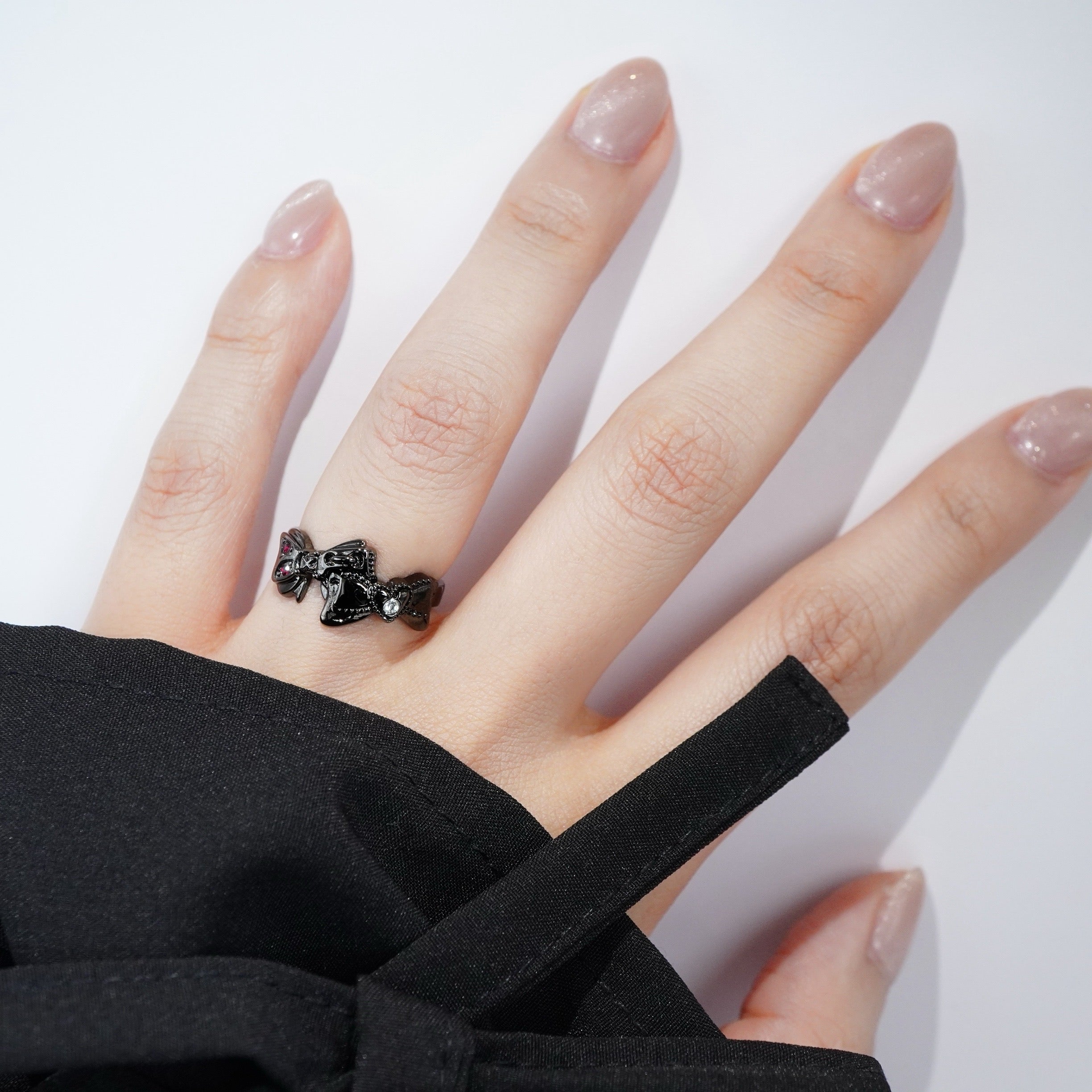 Ribbon Phantom Ring / Black × Blood 〈Limited Edition〉