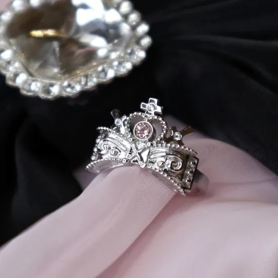 Ribbon Chapel Ring / Silver