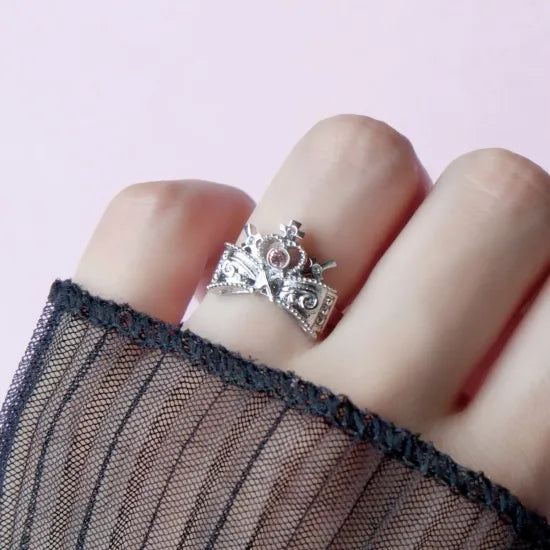 Ribbon Chapel Ring / Silver