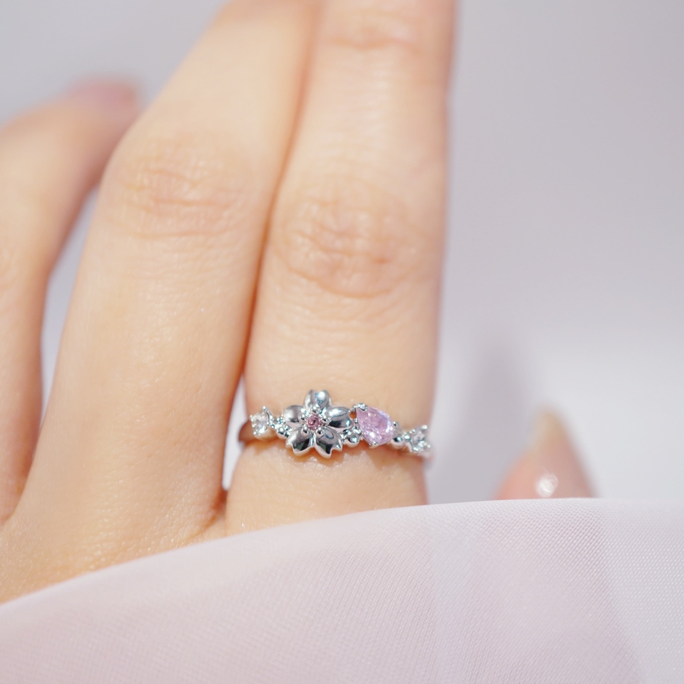 Sakura Bloom Ring / Silver