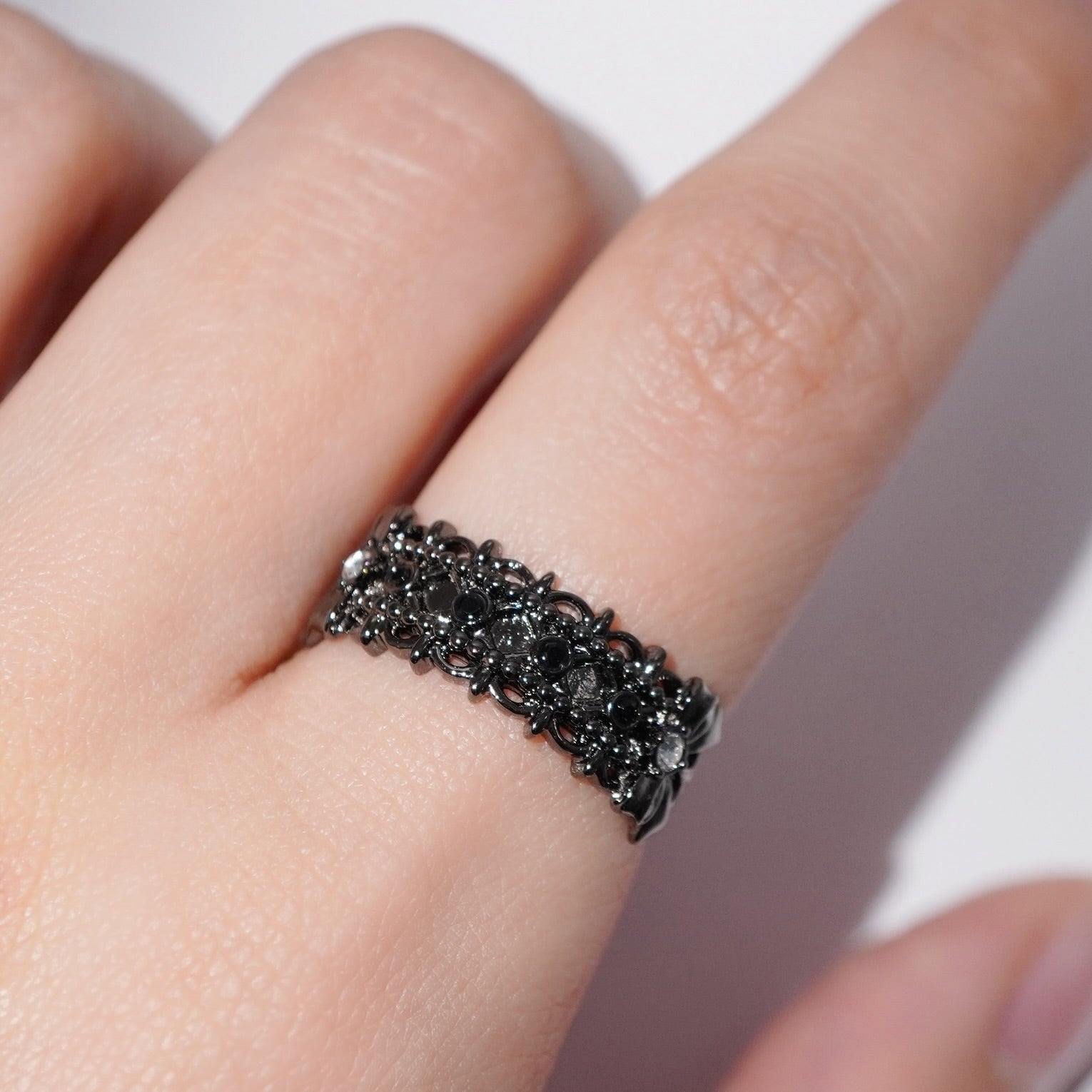 Headdress Ring / Black