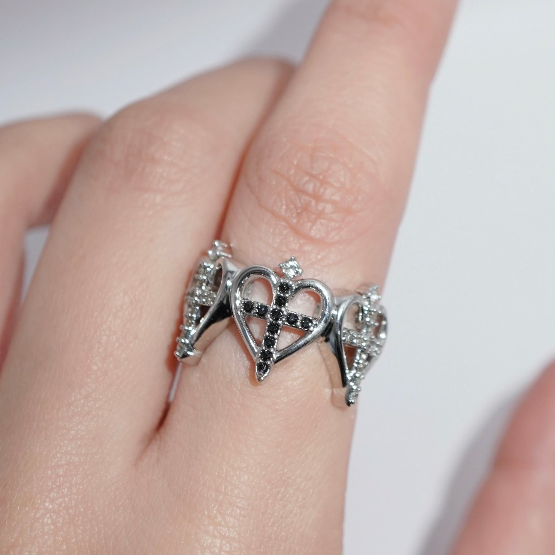 Cross sword Heart Ring / Silver
